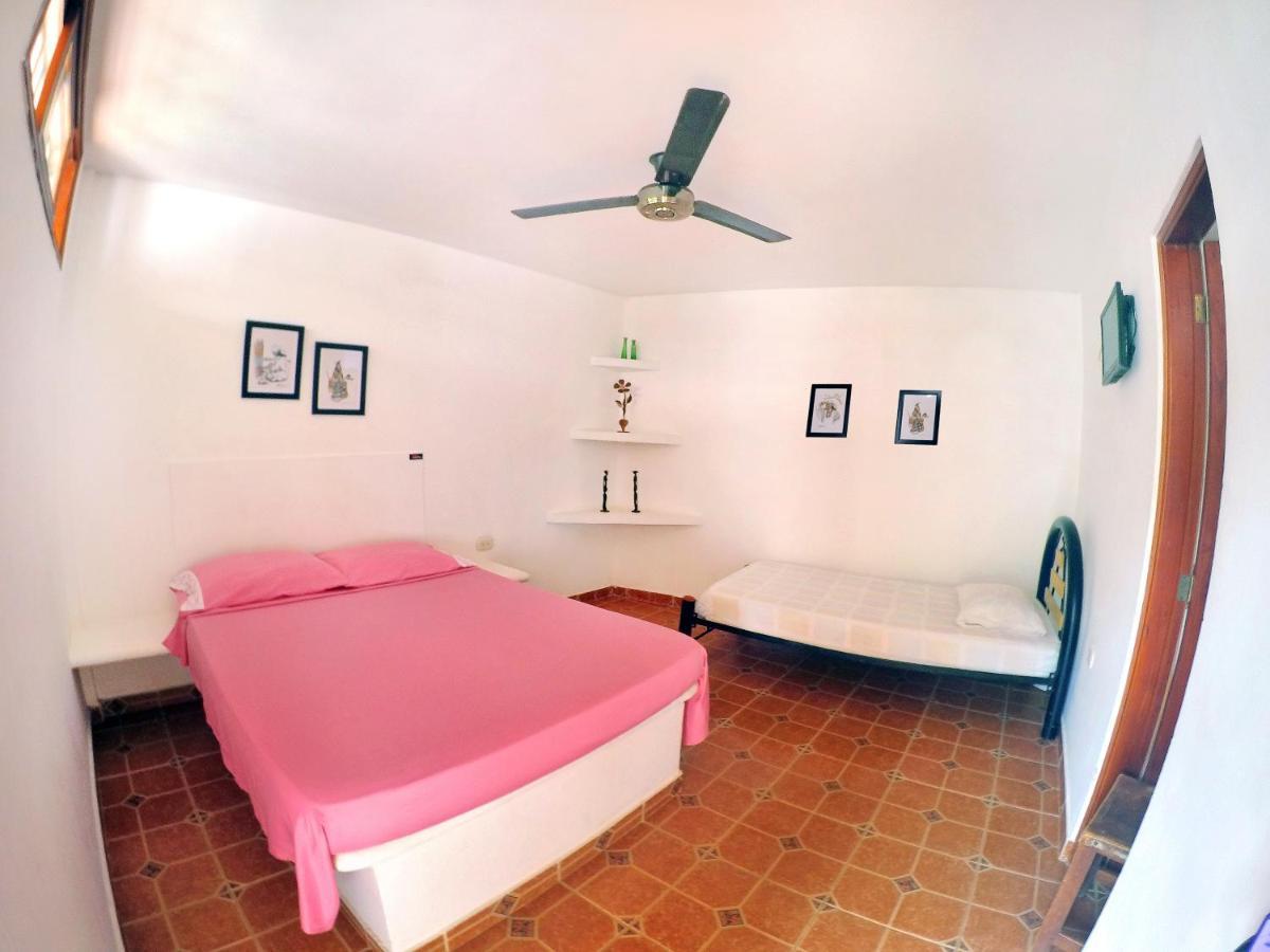 Hostal Dumbira 塔甘加 外观 照片