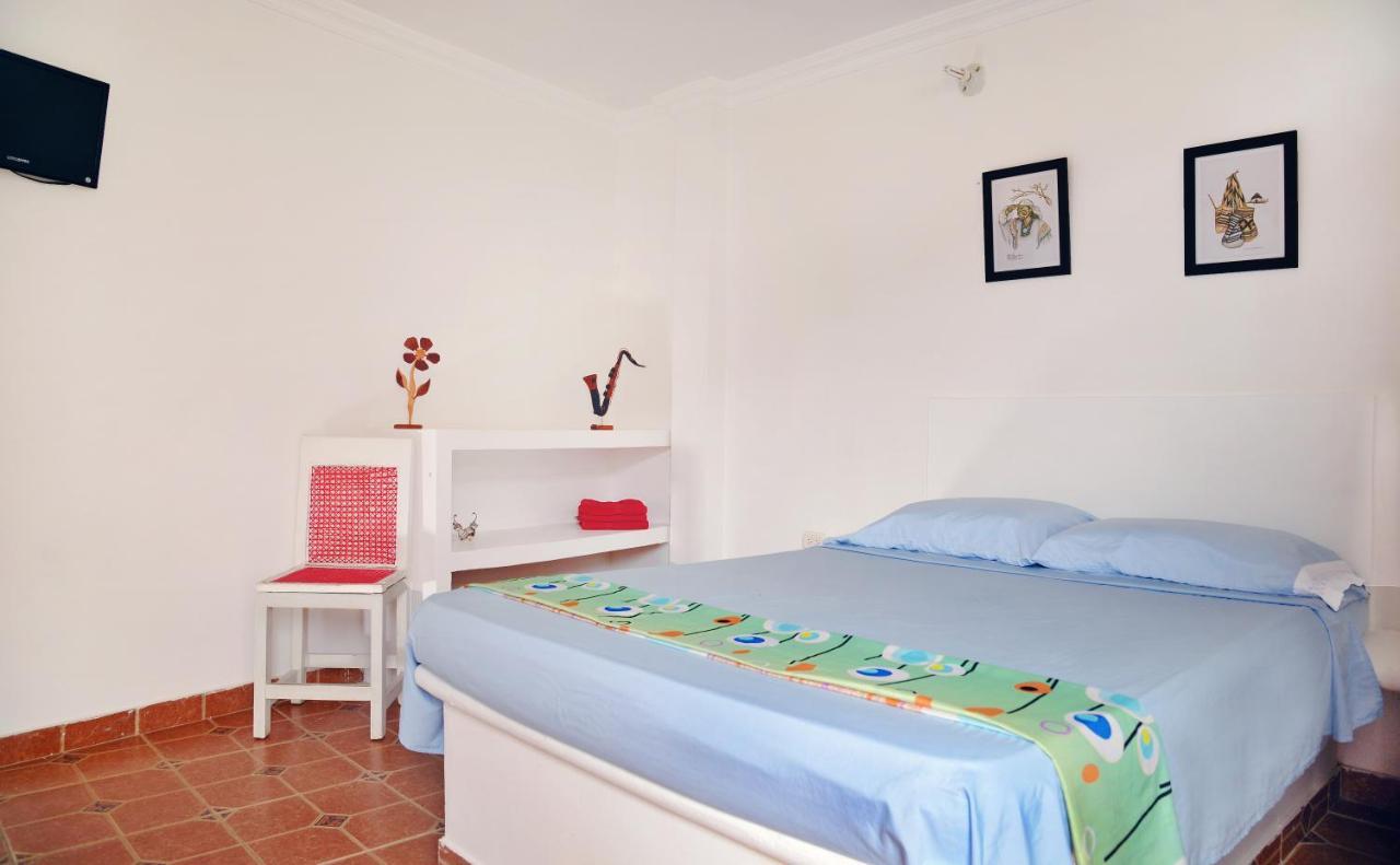 Hostal Dumbira 塔甘加 外观 照片